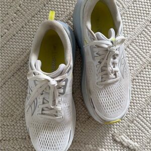 Saucony White and Gray Running Shoes